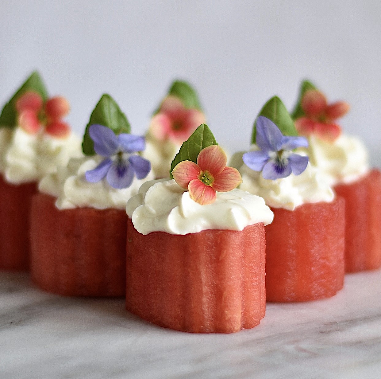 Melonbitar med fetakräm