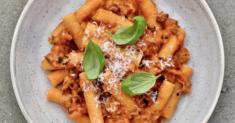 Pasta con Lonza di Maiale Affumicata